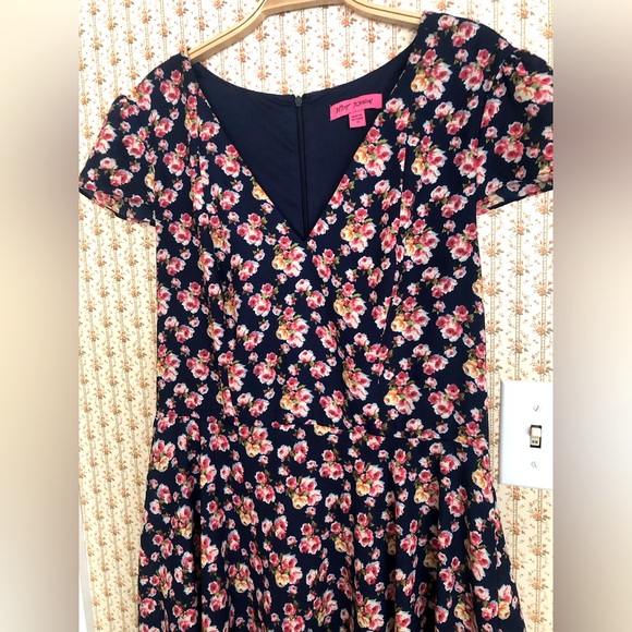 Betsey Johnson Floral Print Chiffon Fit & Flare Dress | 12 - Picture 4 of 7